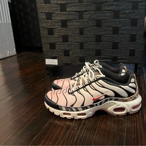 Nike Air Max Plus (Women) sneakers